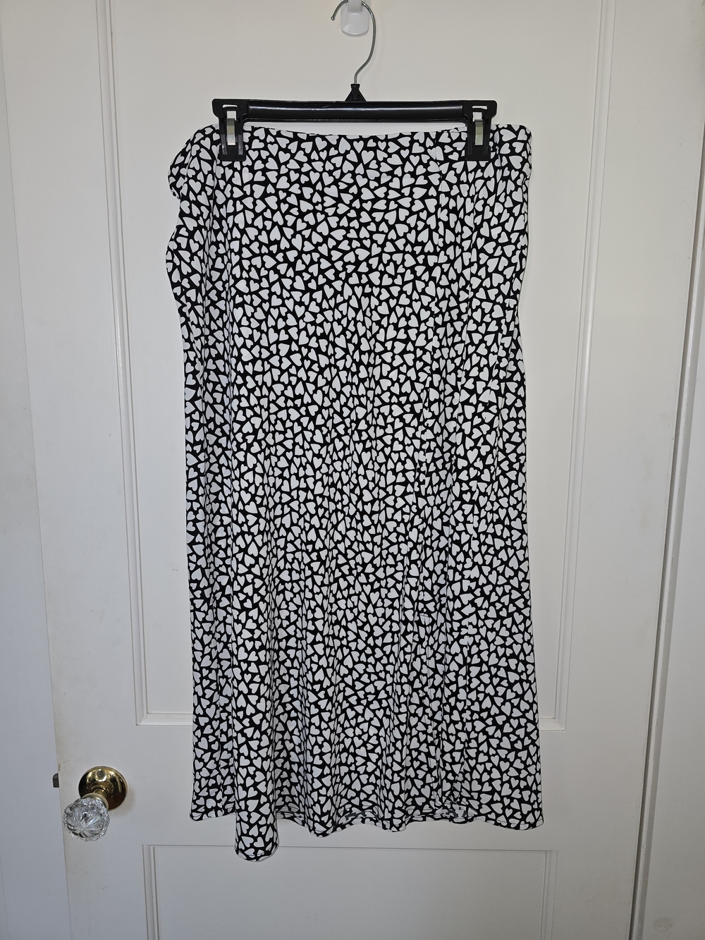 Time and Tru Black and White Heart Print Maxi Skirt LARGE